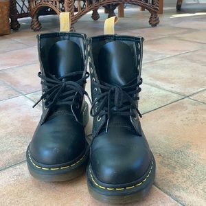 Vegan Doc Martens 1460